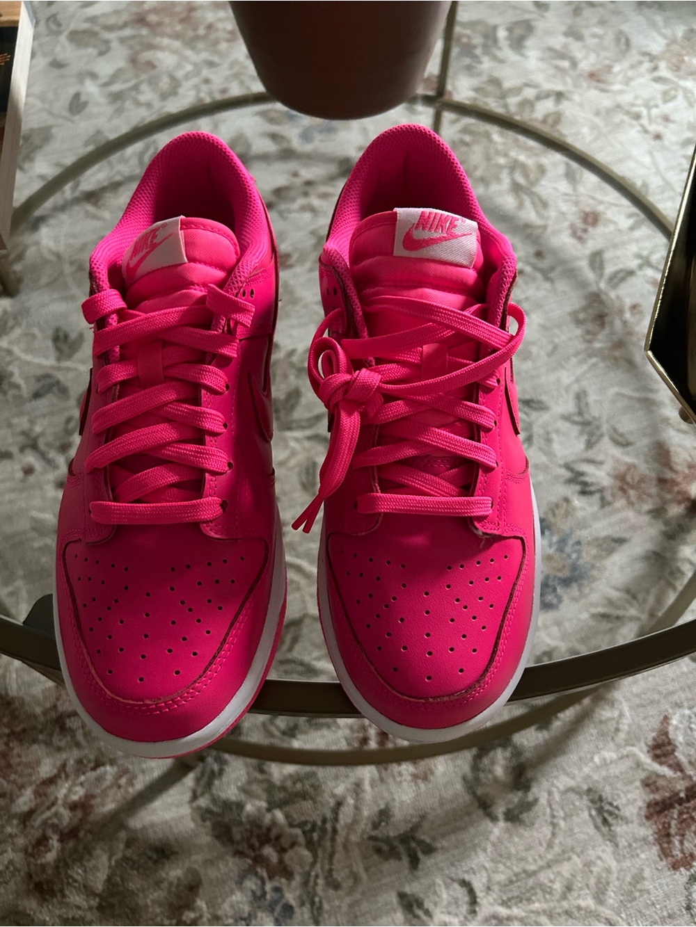 Nike Women's Hot Pink Dunks new never worn. No box size 8.5